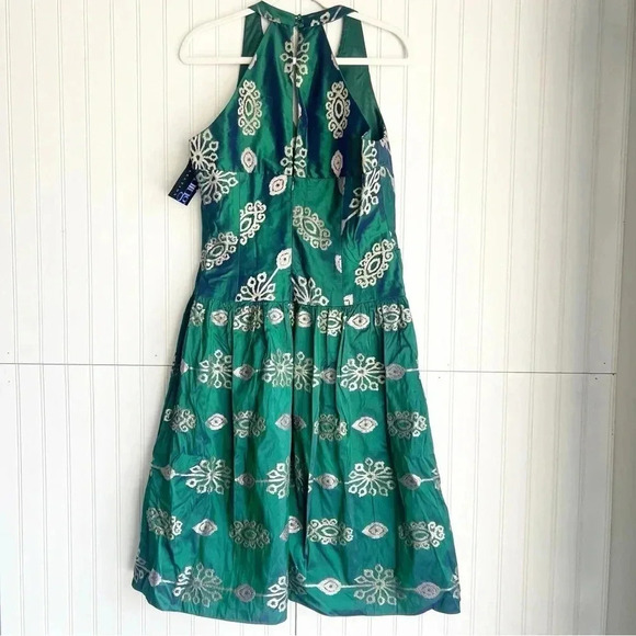 Kay Unger Size 12 Green irradiance V-Neck Racer Back Embroidered Dress NEW! - Picture 7 of 7